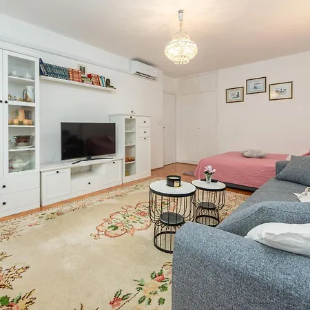Nice In With Kitchen